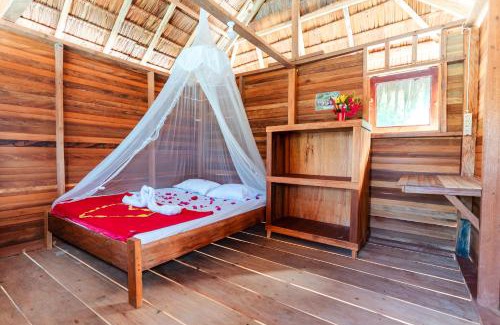 Sawinggrai House | GAM BAY bungalow's