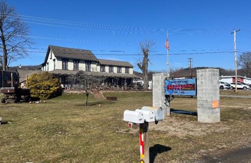 Antes Fort Hotel | Gamble Farm Inn and Suites