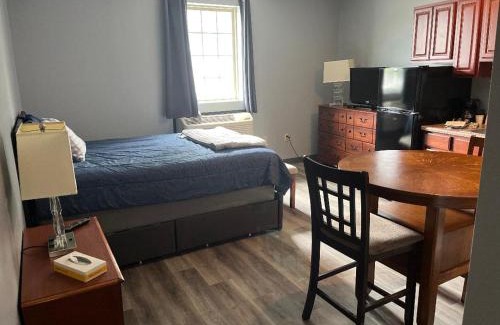 Antes Fort Hotel | Gamble Farm Inn and Suites