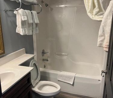 Antes Fort Hotel | Gamble Farm Inn and Suites