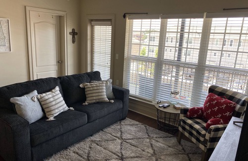 Tuscaloosa Condo | Game Day Rental close to Bryant-Denny Stadium