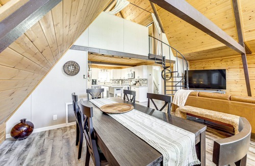 Munds Park Cabin | Game Room, Hot Tub: Family Cabin in Munds Park!