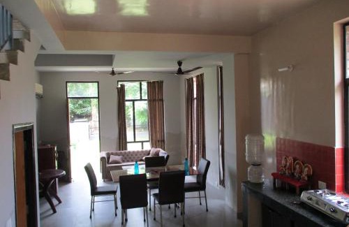 Roychak Apartment | Ganga Kutir Oak Villa on Raichak