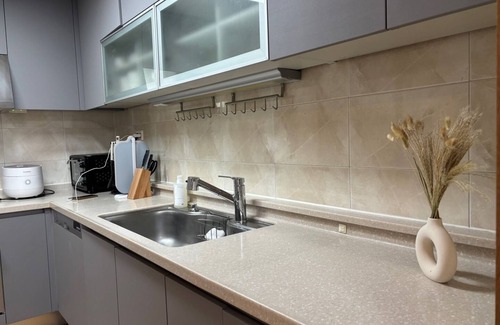 Seocho-dong Apartment | ☆Gangnam Station 3min☆ 3Bdr 2Bath☆ Beautiful APT