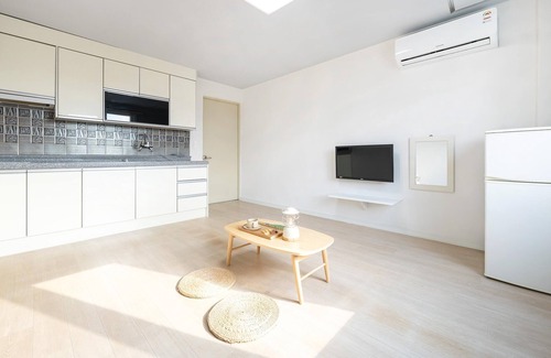 Jumunjin-eup House | Gangneung Haerang Pension