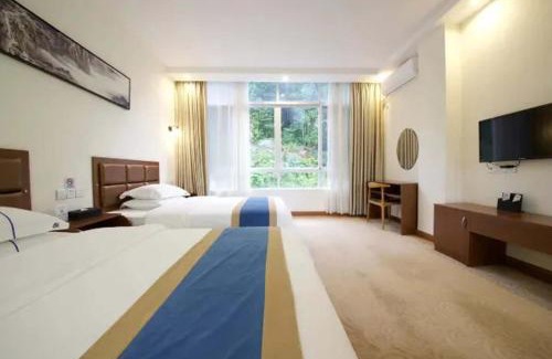 Conghua Hotel | GANGZHOU BENZYOO B&B（ Baishuizhai Skov River）