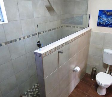 Gansbaai Apartment | Gansbaai Central Accommodation Sleeps 2 adults and 2 kids under 10 years