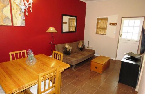 Gansbaai Apartment | Gansbaai Central Accommodation Sleeps 2 adults and 2 kids under 10 years