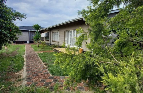 Harare East House | Garden 1 - en-suite