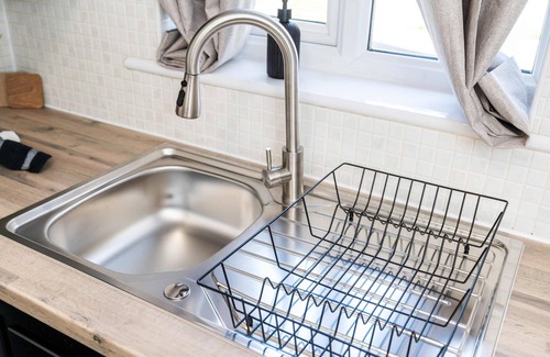 Sheffield House | Garden | 6 Single Beds | 15% OFF | Driveway | BBQ
