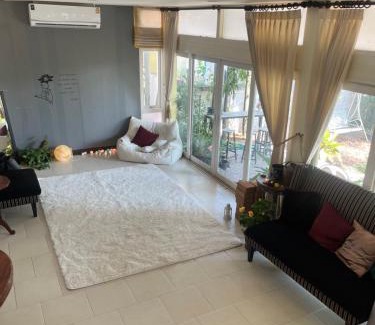 Rangsit House | Garden and Yoga Stay