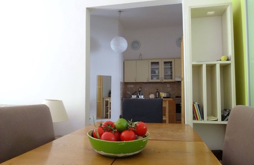 Zizkov Apartment | Garden Apartment on Art Nouveau Street in Central Prague