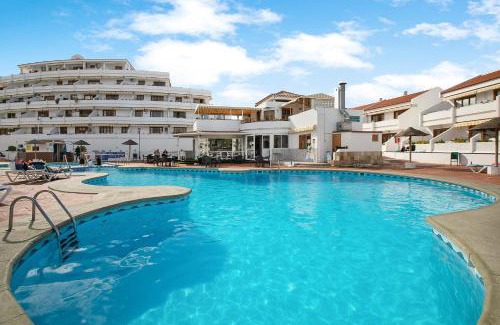 San Eugenio Apartment | Garden City