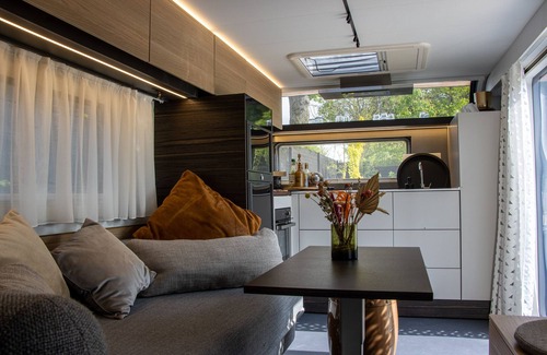 Saint-Hilaire-Fontaine Cabin | Garden-house: relax in Briffaut: Nievre - Bougogne