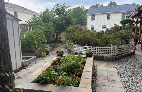 Montclair House | Garden Hallow
