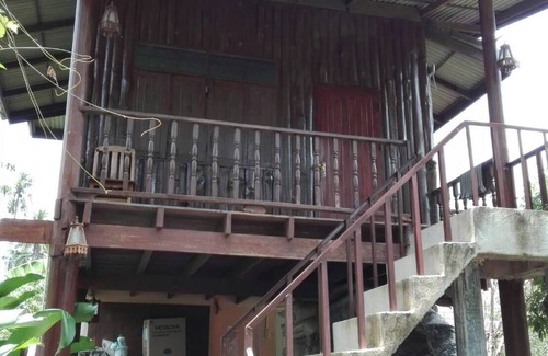 Suan Luang House | Garden Homestay in Ampawa