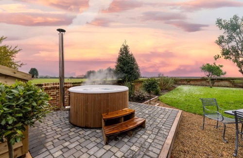 Wolterton Cottage | Garden House - a beautiful cottage at Wolterton Park sleeping 6 guests