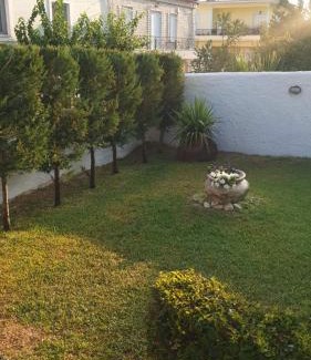 Amarinthos House | Garden House