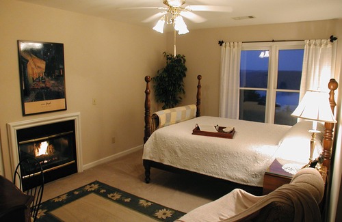 Monterey Bed & Breakfast | Garden Inn Bed & Breakfast at Bee Rock