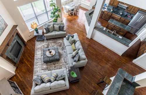 Plano House | Garden Laurel: 5-Bedroom Placid Getaway