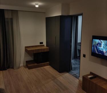 Yerevan Bed & Breakfast | Garden Lounge Hotel