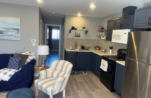 Alcona Apartment | Garden Oasis 2Bed Private Apt. - Walk to Lake Simcoe!