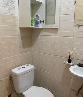 Komo-Mondah House | Garden Room