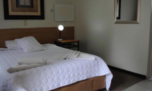Mahikeng Cabin | Garden View Lodge