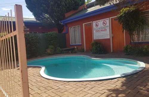 Mahikeng Cabin | Garden View Lodge