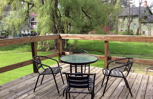 Westfield Apartment | Garden View- Perfect Getaway, Private Unit. Wifi, Patio, Smart TV, AC.