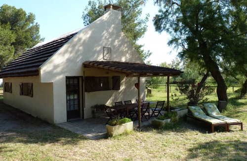 Saint-Laurent-d'Aigouze House | Gardian Aigues Mortes cabin-style house rental