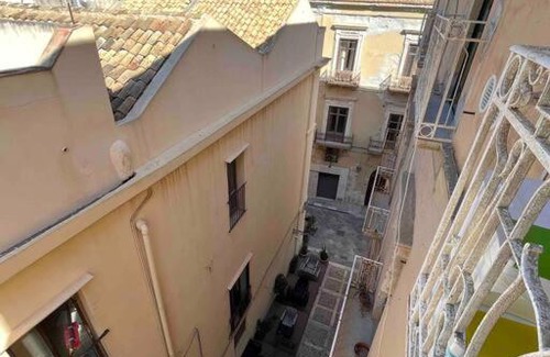 Trapani City Centre Apartment | Garibaldi St Cozy Retreat Exclusive Boutique Apartment