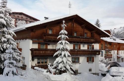 Pedraces Bed & Breakfast | Garni Flurida