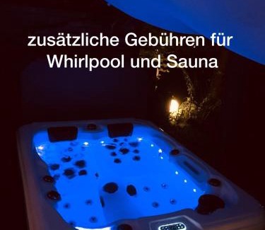 Petershagen Apartment | GartenApartment Strandgut mit Outdoor Whirlpool und Garten