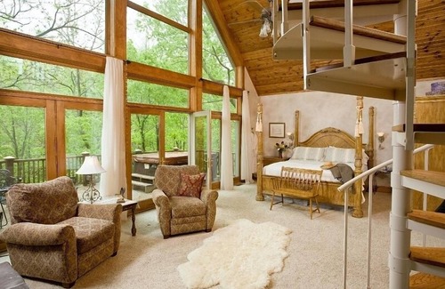 Hannibal Bed & Breakfast | Garth Woodside Mansion B&B