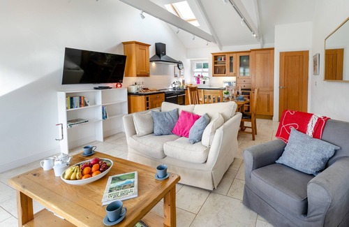 Polruan House | Gartree Cottage - Two Bedroom House, Sleeps 4