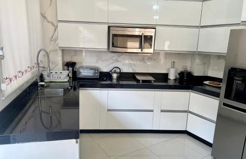 Garzota Apartment | Garzota Suites Airport Bajos