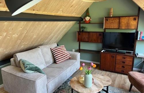 Schijndel Apartment | Gastenverblijf Boven De S l a g e r i j