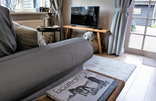 Eesveen House | Gastenverblijf De Weldadigheid