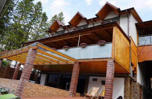 Anina House | Gasthaus Casa Kugler