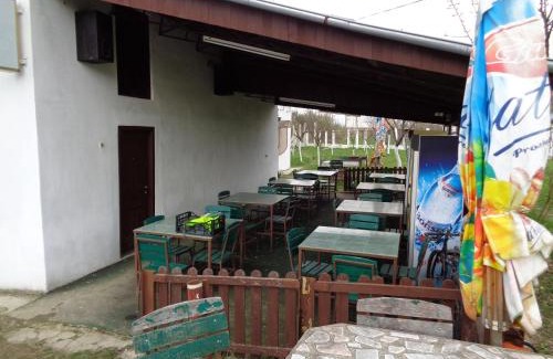Caransebes House | Gasthaus Enduro Bica