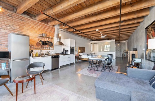 Gastown Apartment | Gastown 1 bedroom loft!