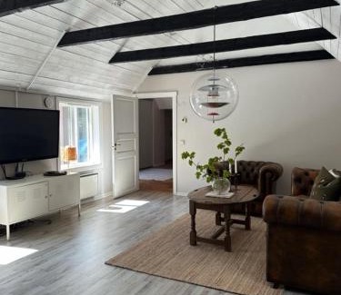 Heberg Villa | Gatans Gård sekelskiftshus