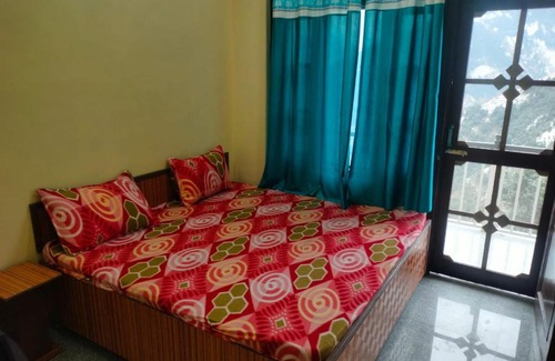 Khajjiar House | Gate valley home stay