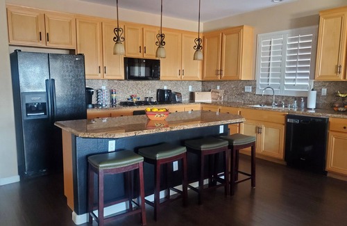 Menifee House | Gated 55+ Community Golf Course View from Private Pool & Spa