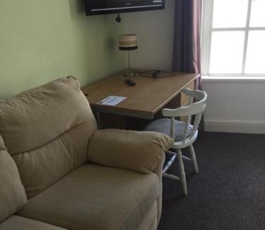Cleckheaton House | Gateway Lodge