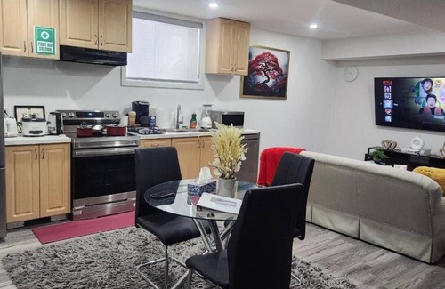 London House | Gateway to Serenity-Welcome home