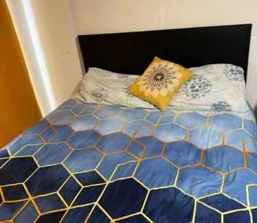 Crawley Bed & Breakfast | Gatwick Star Night Stay - Gatwick