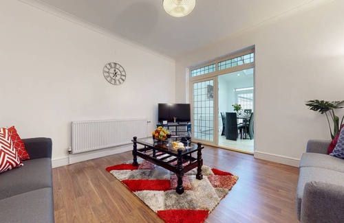 Chadwell House | 145 m² House ∙ 5 bedrooms ∙ 11 guests
