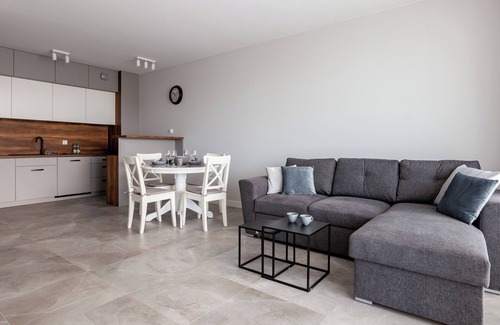 Srodmiescie Apartment | Gdynia Marina Modern Apartment